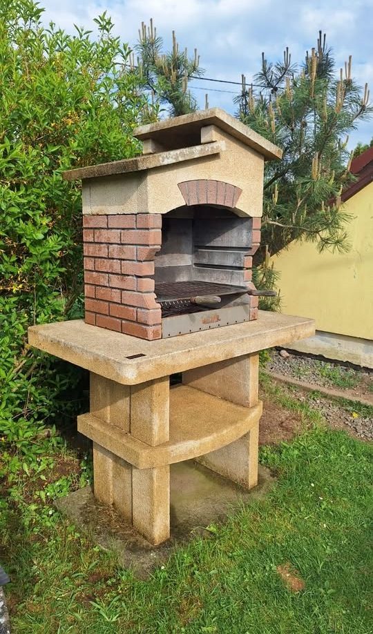 Sprzedam grilla betonowego widocznego na zdjęciach, mogę go dowieźć i…
